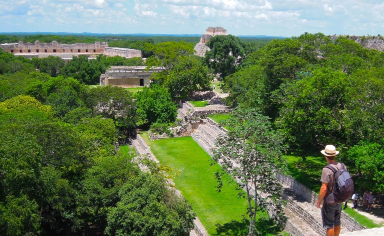 Uxmal, une cité maya dans la jungle